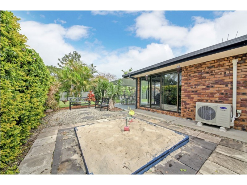 18 Olivia Drive, Kallangur QLD 4503