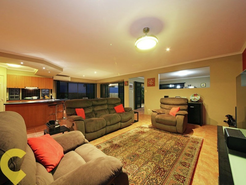 4 Barrier Street, North Lakes QLD 4509