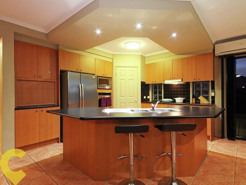 4 Barrier Street, North Lakes QLD 4509