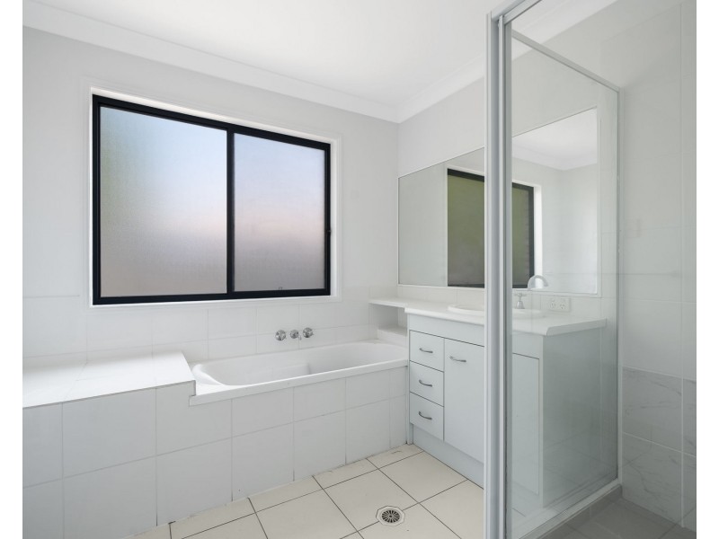 16 Parkview Street, Morayfield QLD 4506