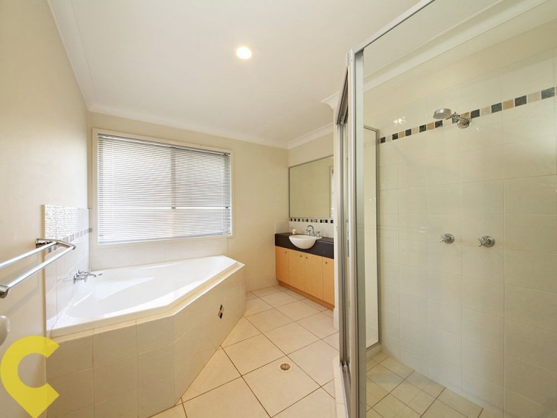 48 Chilton Cres, North Lakes QLD 4509