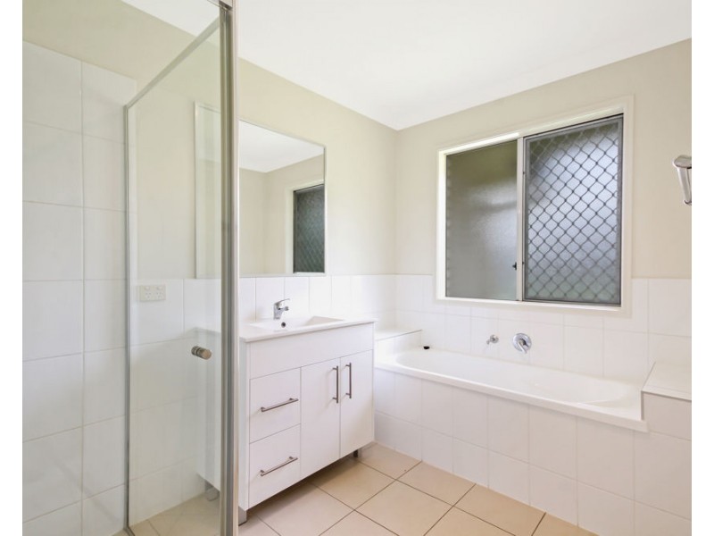 7 Aylmore Court, Narangba QLD 4504