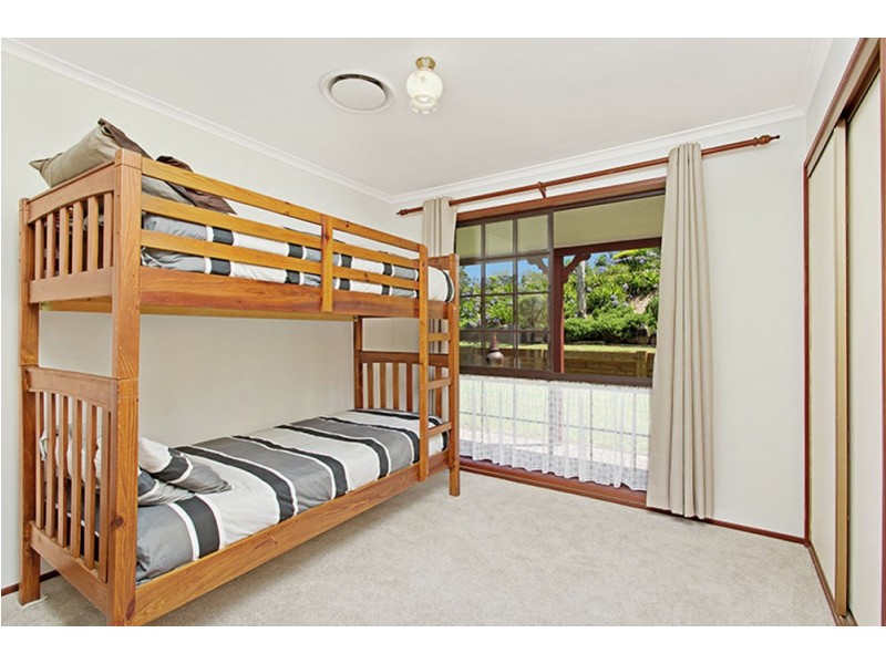 34 Hidden Valley Drive, Eatons Hill QLD 4037