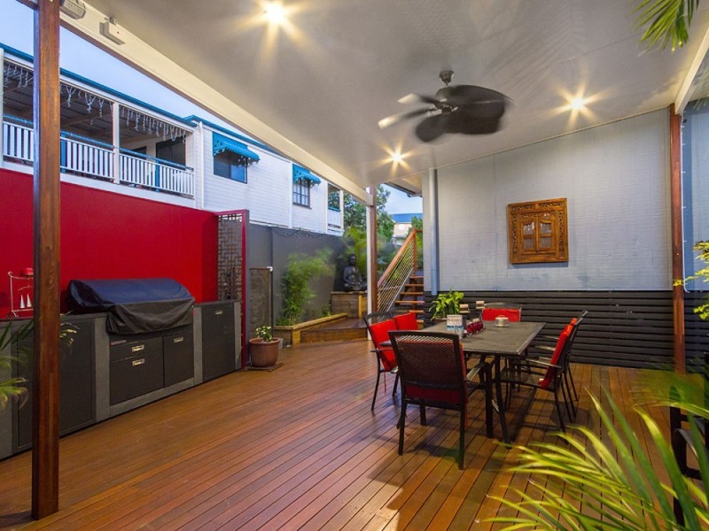 3 Renae Court, Eatons Hill QLD 4037