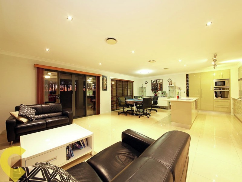 5 Lachlan St, Murrumba Downs QLD 4503