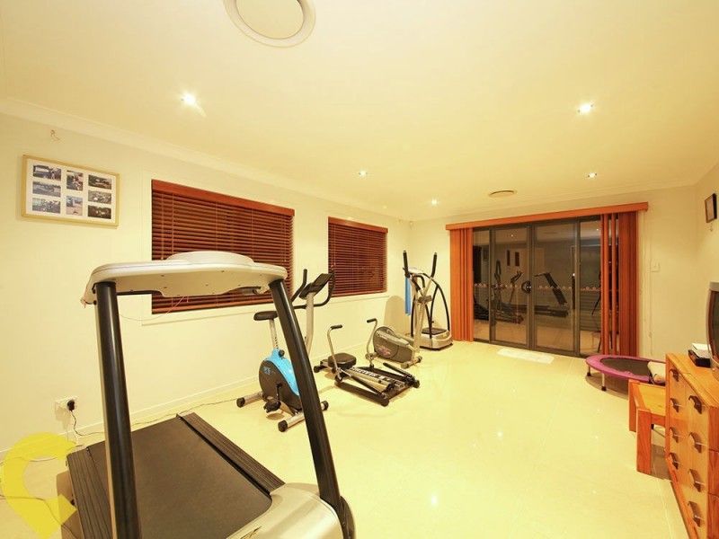 5 Lachlan St, Murrumba Downs QLD 4503