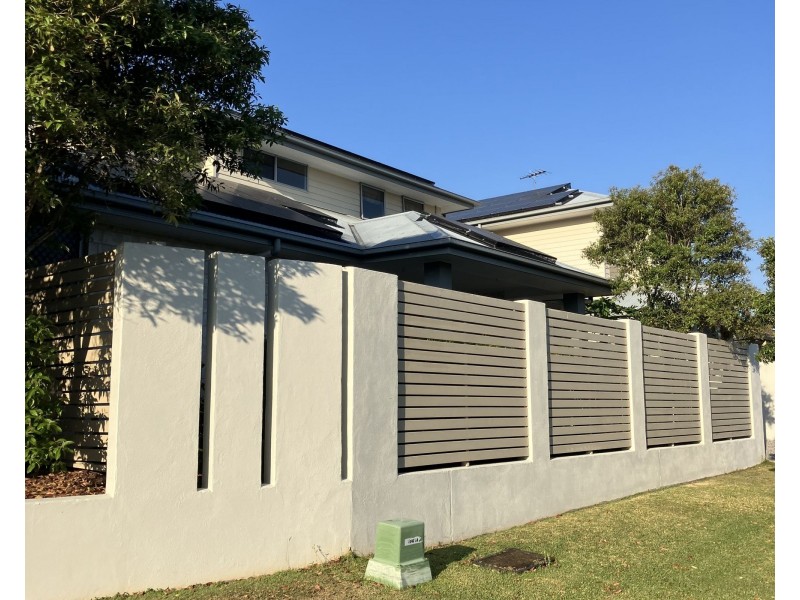 1/2 Hartnett Street, North Lakes QLD 4509