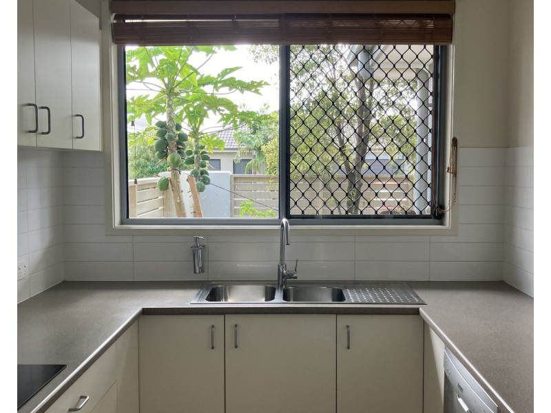 1/2 Hartnett Street, North Lakes QLD 4509