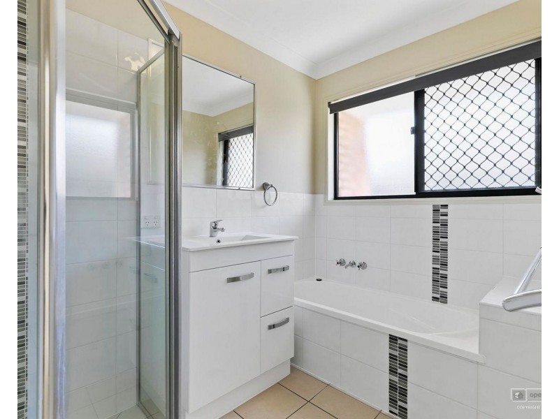 12 Tuohy Close, Rothwell QLD 4022