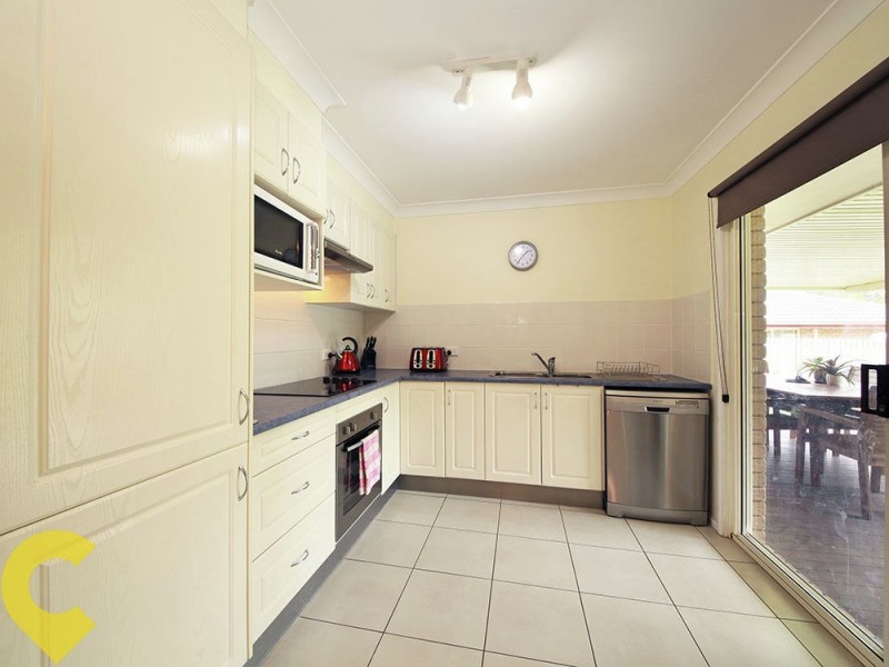 16 Wood Court, Kallangur QLD 4503