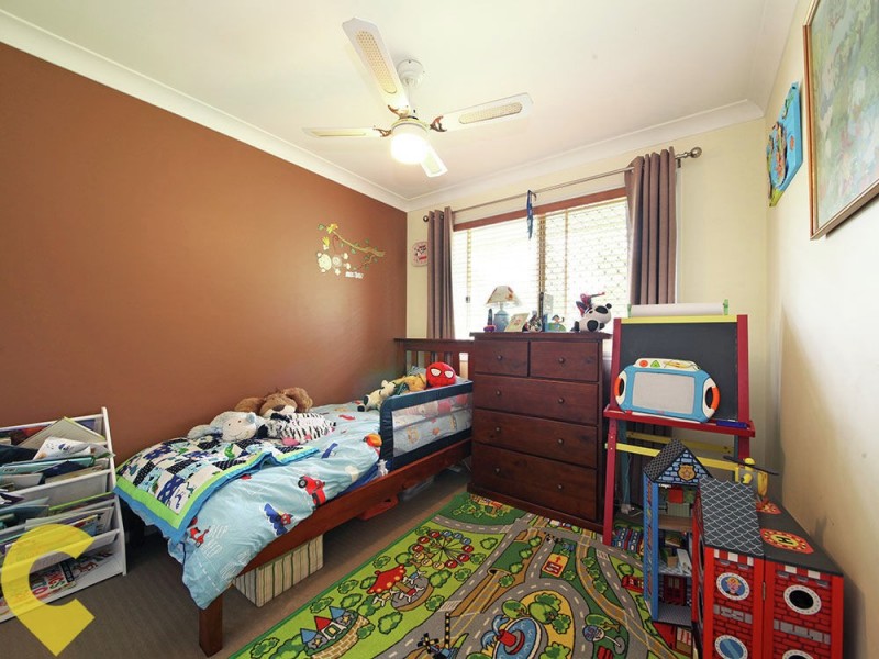 16 Wood Court, Kallangur QLD 4503