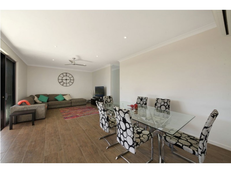 18 Junction Road, Griffin QLD 4503