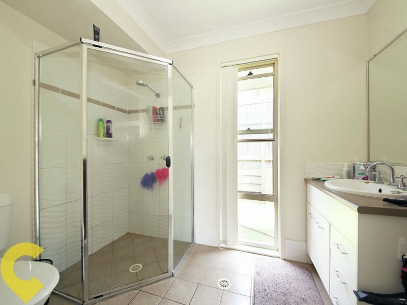 8 Wirragrove Circuit, Kallangur QLD 4503