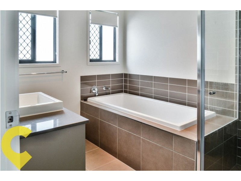 25 Llama Court, Dakabin QLD 4503