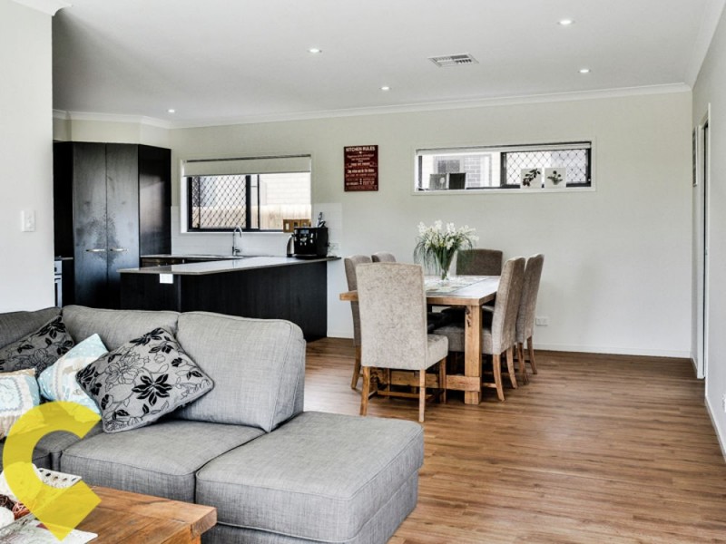 25 Llama Court, Dakabin QLD 4503