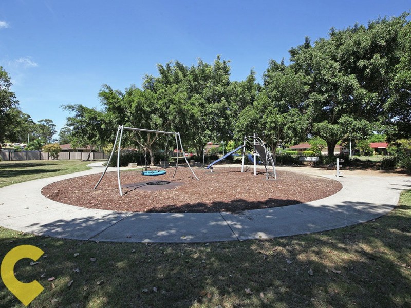 39 Rue Montaigne, Petrie QLD 4502