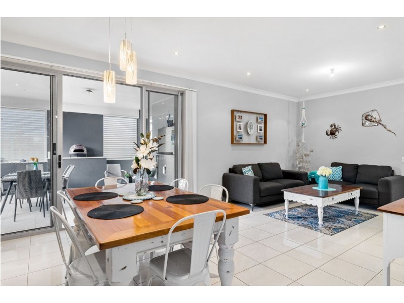 5 Chaps Close, Narangba QLD 4504