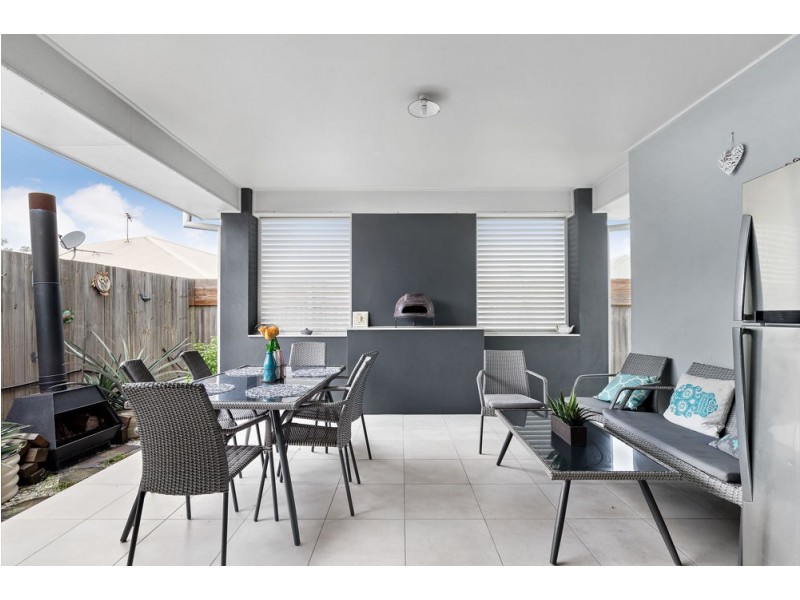 5 Chaps Close, Narangba QLD 4504
