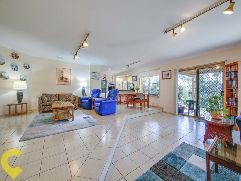 15 Salisbury Court, Clear Mountain QLD 4500