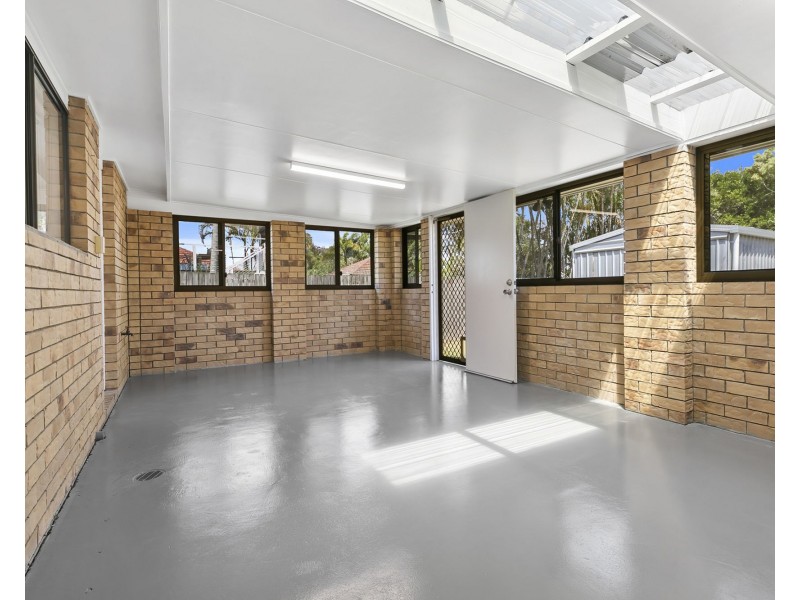26 Watson Street, Clontarf QLD 4019