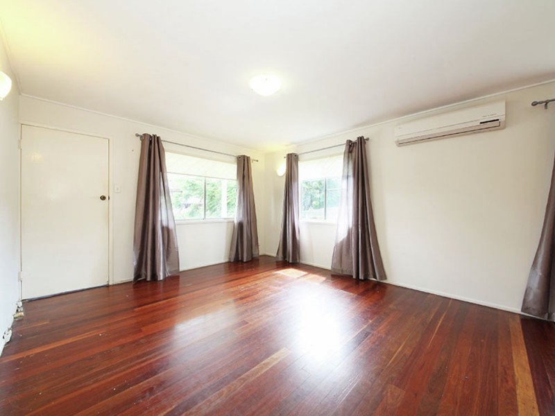 211 Duffield Road, Kallangur QLD 4503