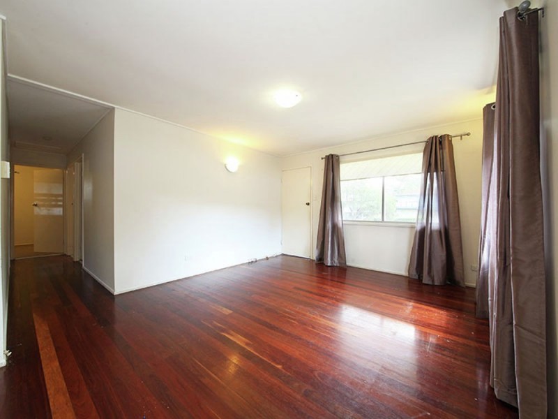 211 Duffield Road, Kallangur QLD 4503