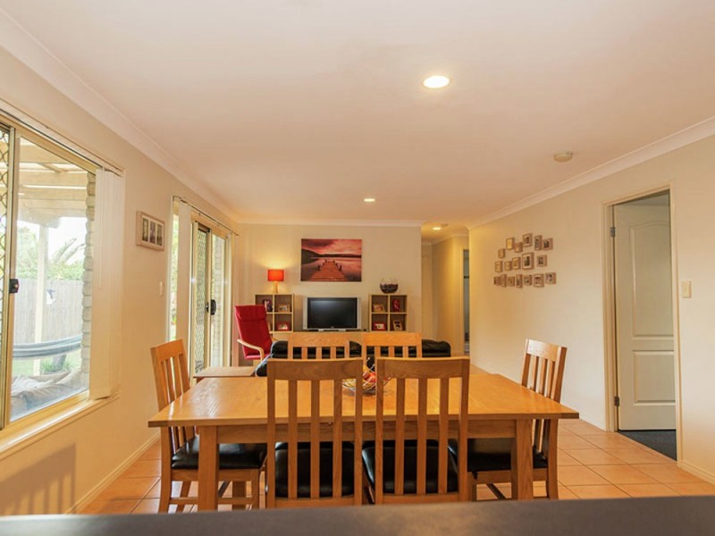 4 Ainslie Street, North Lakes QLD 4509
