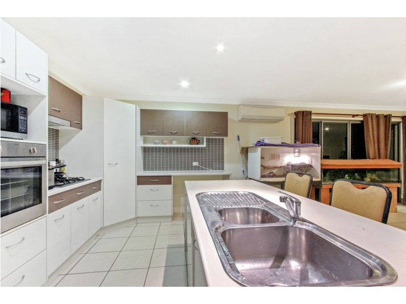 16 Caper White Court, Kallangur QLD 4503