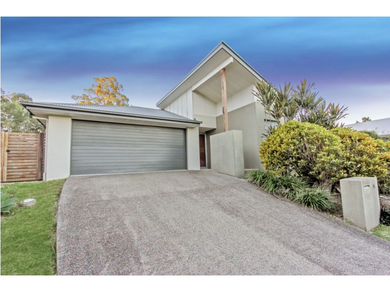 16 Caper White Court, Kallangur QLD 4503