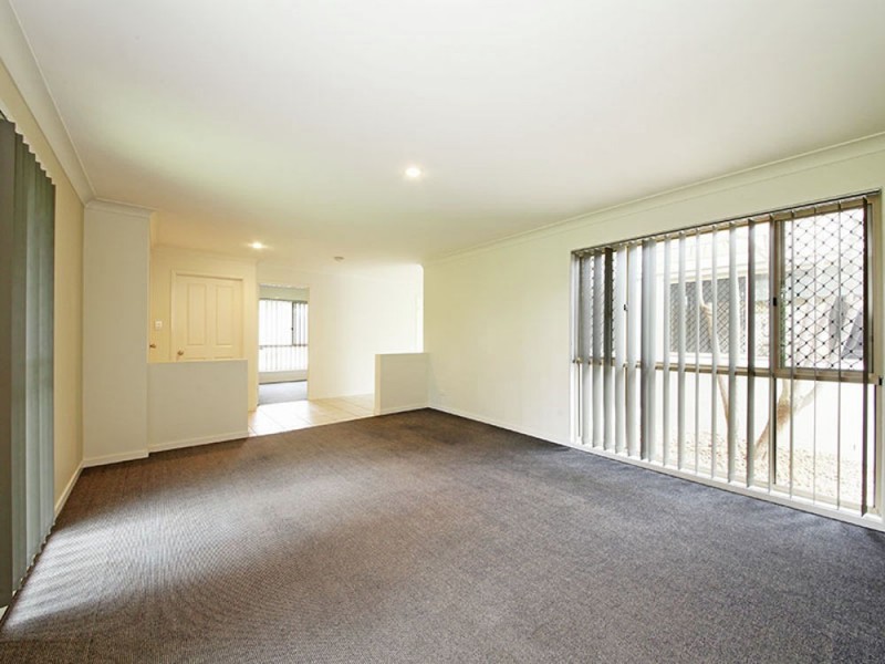 76 Butterfly Drive, Kallangur QLD 4503