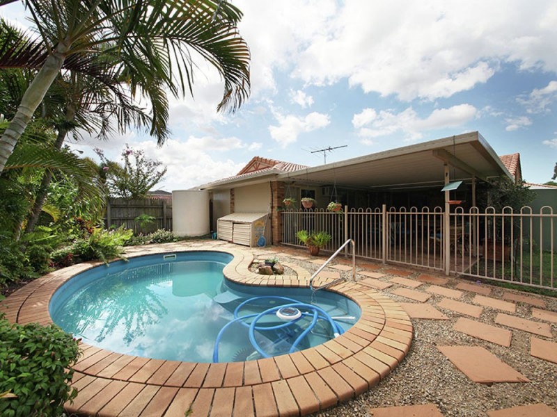 12 St Aidens Court, Kallangur QLD 4503