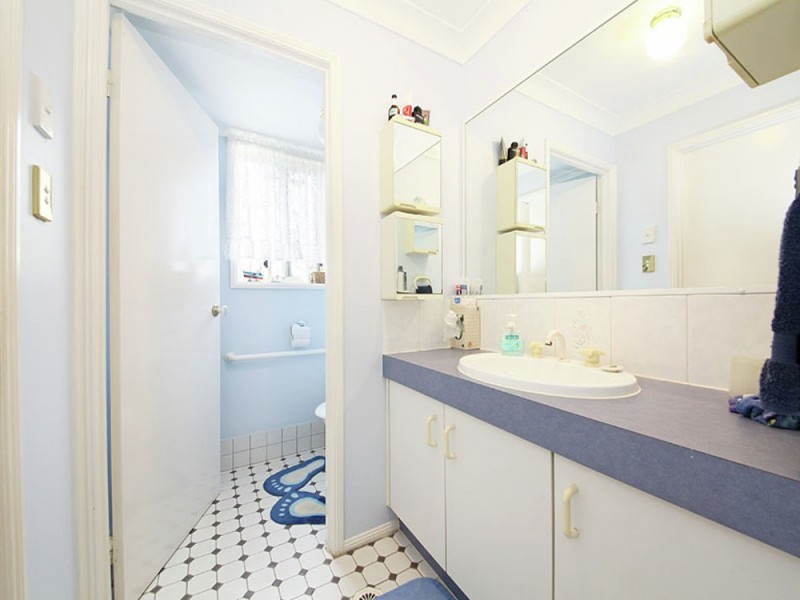 12 St Aidens Court, Kallangur QLD 4503