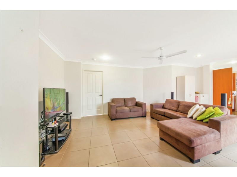 21 Sandstone Boulevard, Ningi QLD 4511
