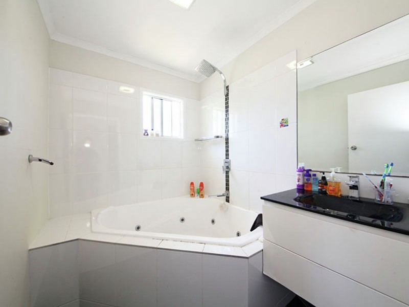 32 Stratford Street, Kippa-ring QLD 4021