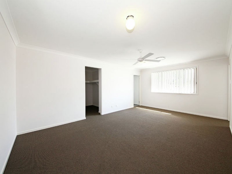 23 Dewberry Place, Bridgeman Downs QLD 4035