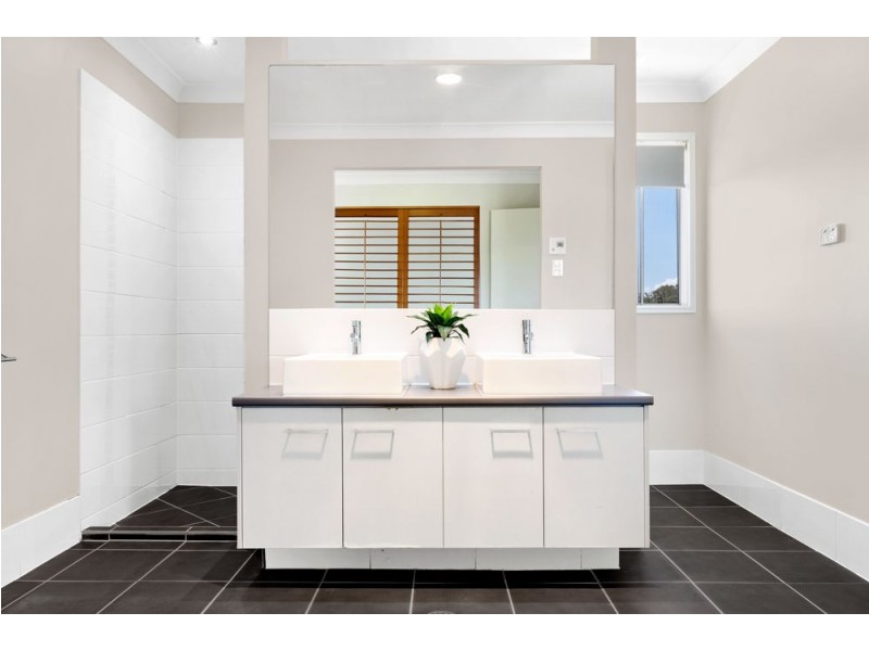 4 Glider Street, North Lakes QLD 4509