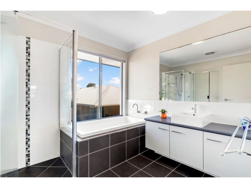 4 Glider Street, North Lakes QLD 4509