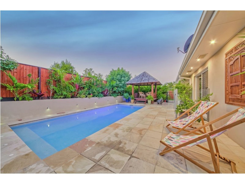 2 Douglas Circuit, North Lakes QLD 4509