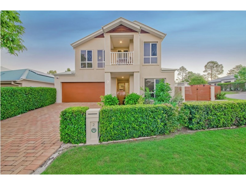 2 Douglas Circuit, North Lakes QLD 4509