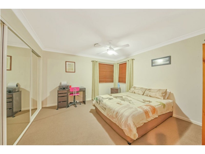 2 Douglas Circuit, North Lakes QLD 4509