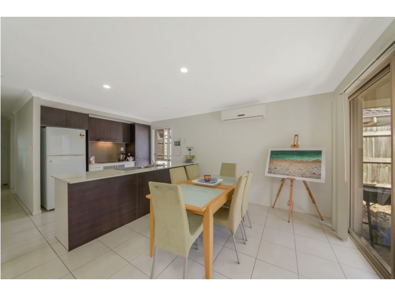 98 Mackintosh Drive, North Lakes QLD 4509