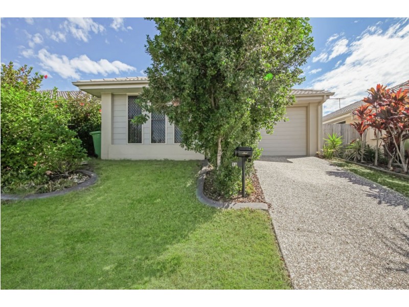98 Mackintosh Drive, North Lakes QLD 4509