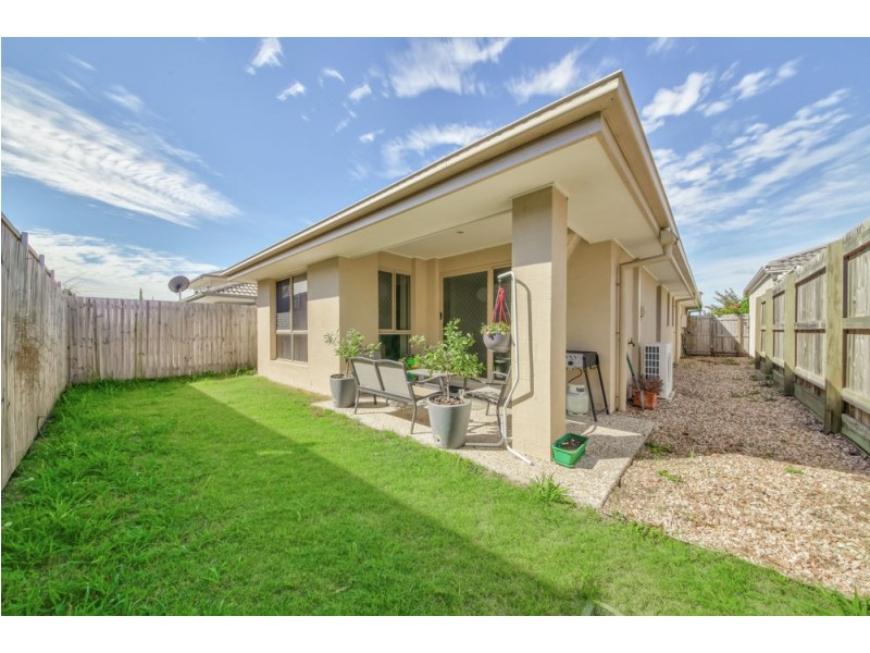 98 Mackintosh Drive, North Lakes QLD 4509