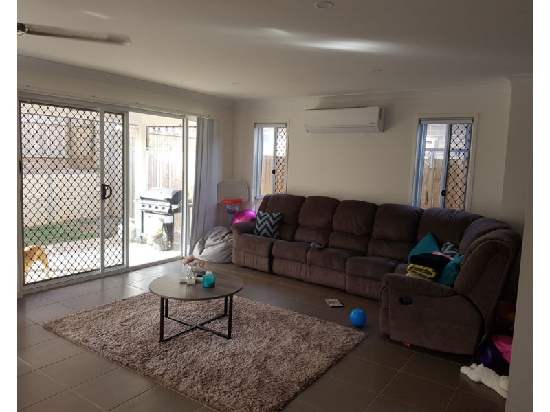 5 Sundown Cct, North Lakes QLD 4509