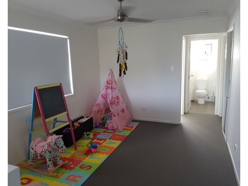5 Sundown Cct, North Lakes QLD 4509