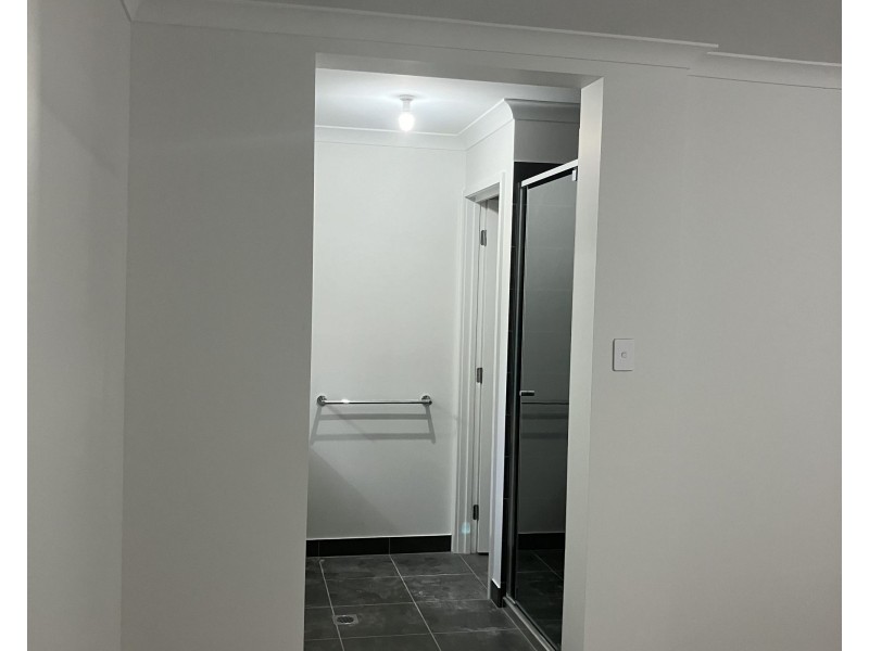 1241 Anzac Avenue, Kallangur QLD 4503