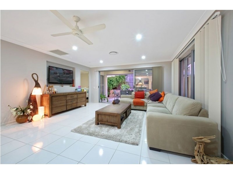 19 Severn Crescent, North Lakes QLD 4509