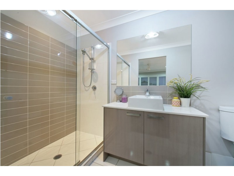 19 Severn Crescent, North Lakes QLD 4509