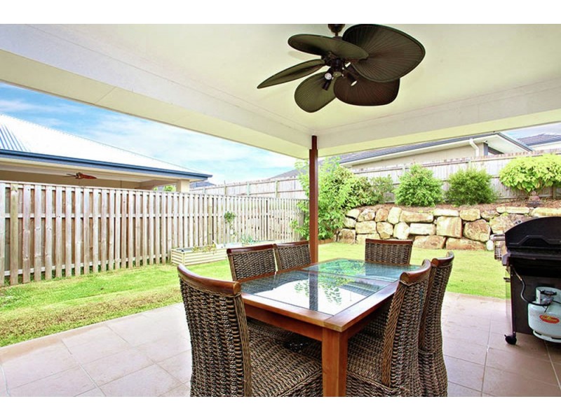 33 Morfontaine Street, North Lakes QLD 4509