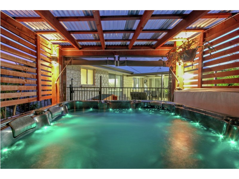 18 Lloyd Street, Caboolture QLD 4510